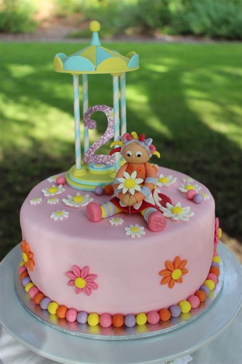 Piece of Cake: Upsy Daisy Party ~ Real Party Feature!