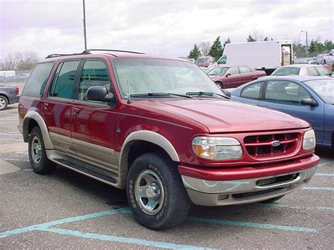 1997 Ford Explorer Eddie Bauer for Sale in Pontiac, Michigan Classified ...