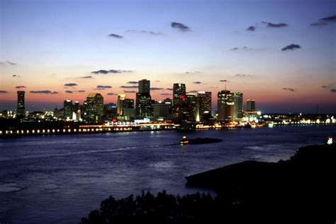 New Orleans Skyline Wallpapers - Top Free New Orleans Skyline ...