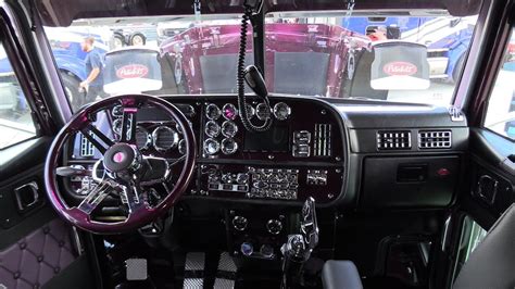 2005 Peterbilt 379 - Incredible Custom Truck by Entreprise PJF - YouTube