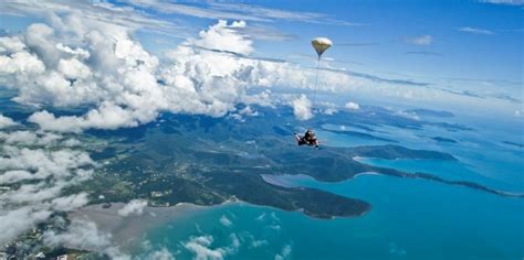 Skydive Airlie Beach & Whitsundays - Everything Australia