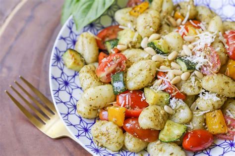 Easy Pesto Gnocchi | Lil' Luna