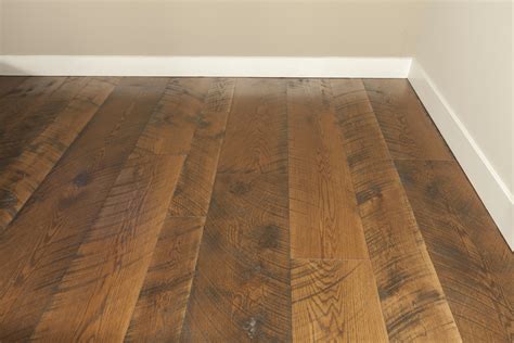 Distressed Hardwood Flooring - Carpet Vidalondon