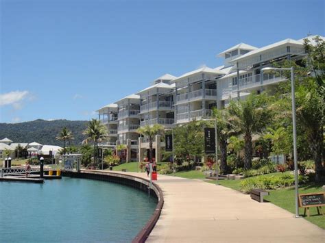 Hotel Airlie Beach - Hotel.com.au