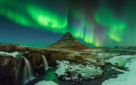 How to See the Northern Lights in Iceland