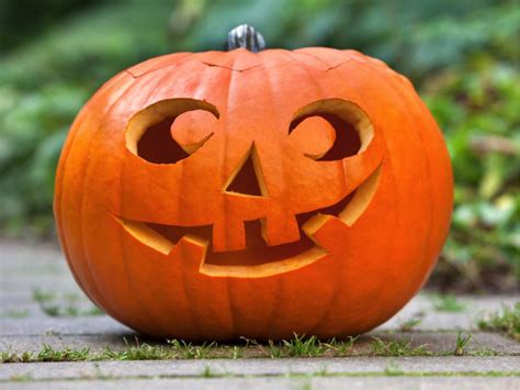 Top 10 Traditional Pumpkin Carving Ideas