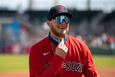 12 Best Prescription Baseball Glasses Reviewed in 2024