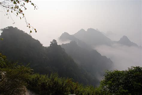 Enthralling photos of the Wudang Mountain | BOOMSbeat