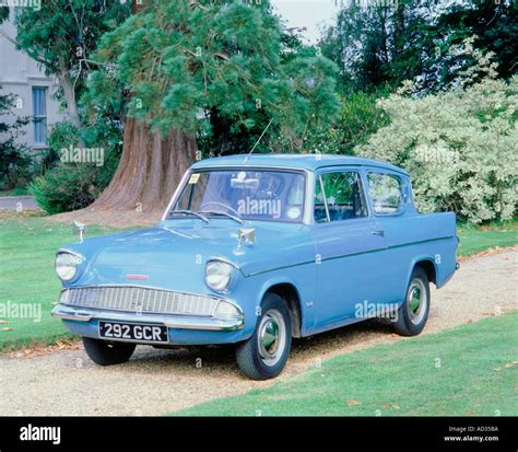 Ford anglia 105 e hi-res stock photography and images - Alamy