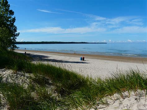 How to beat the crowds at Sandbanks Provincial Park | Ontario Parks