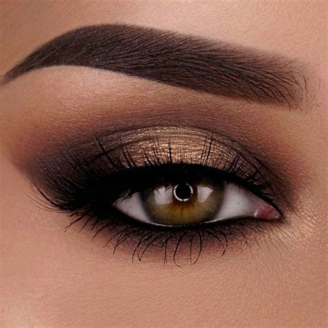 Makeup Tips For Brown Eyes: The Best Tips For Brown Eyed Ladies