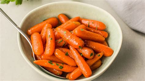 Cracker Barrel Scrumptious Baby Carrots Recipe - TheFoodXP