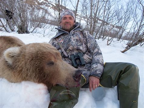 Alaska Brown Bear Hunting - Guided Bear Hunts