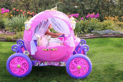 Top Disney Toys - Disney Princess Carriage - The Toy Insider