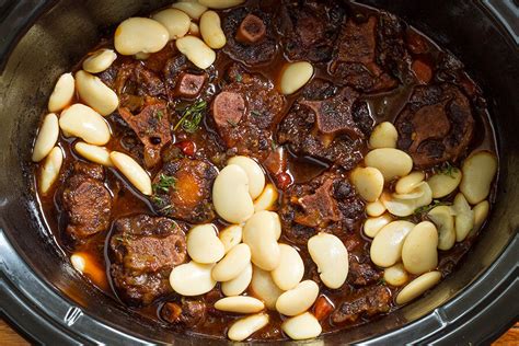 Traditional Jamaican Oxtail & Beans - CNW Network