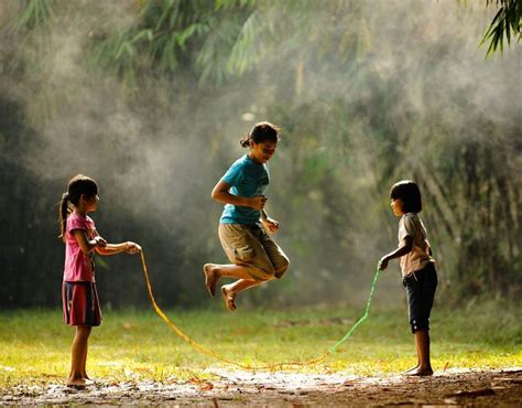 Serunya Permainan Tradisional Anak Zaman Dulu - IMAGESEE