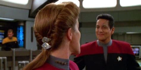 Captain Janeway’s 7 Star Trek: Voyager Hairstyles, Ranked Worst To Best