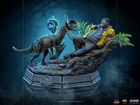 Dennis Nedry meets the Dilophosaurus - Jurassic Park - Iron Studios 1/ ...