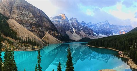 Moraine Lake at Sunrise. Banff Canada [OC] [5723x2957] | Parque ...