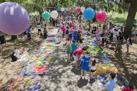 Sidewalk Arts Festival saturates Forsyth Park with color and fun ...