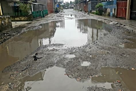 Jalan Rusak Parah, Warga Ancam Gugat Bupati Asahan - PONTAS.ID