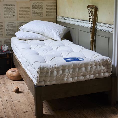 15 Best Eco Friendly Organic Mattresses