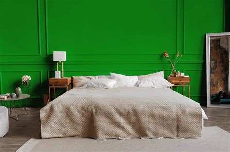 RAL Classic Pure green RAL 6037 paint color