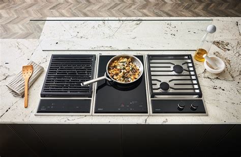 Transitional Induction Cooktop | Sub-Zero Wolf