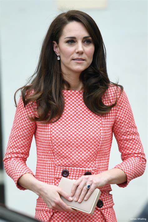 Kate Middleton's Sapphire Engagement Ring (& How to Get One Like It!)