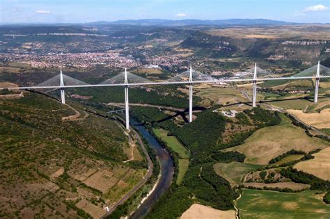 Photo aérienne de Viaduc de Millau - Aveyron (12) | Viaduc de millau ...