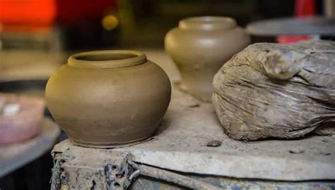 Types of Clay for Pottery – The 5 Main Types of Ceramic Clay