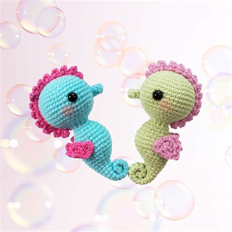 Free tiny seahorse amigurumi pattern - Amigurumi Today