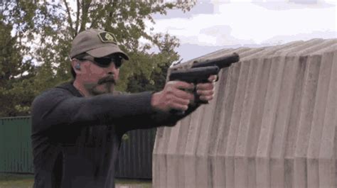 Gun Guns GIF - Gun Guns Aps - Discover & Share GIFs