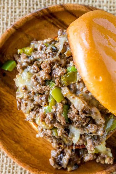 PHILLY CHEESE STEAK SLOPPY JOES - Allope #Recipes