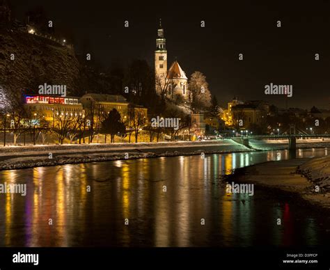 Snowy old city view by night hi-res stock photography and images - Alamy