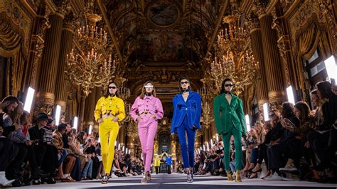 As Paris Fashion Week Is Streamed, Critics Look to Future – NBC Los Angeles