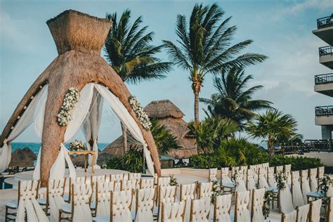 Dreams Riviera Cancun | Wedding packages, venues and more!