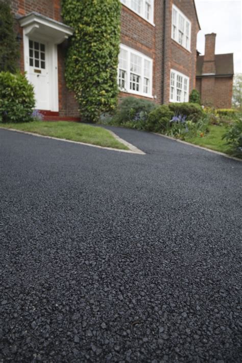 What Makes a Great Asphalt Driveway?