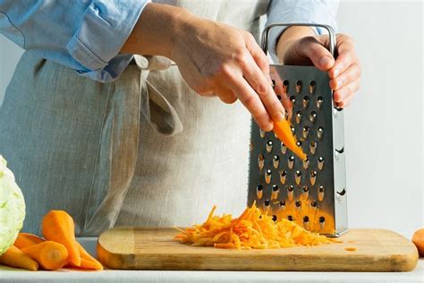 How to Shred Carrots 4 Ways—For Carrot Cake and Beyond