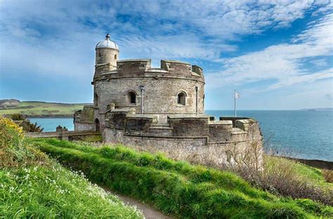 Best Castles in Cornwall - Historic European Castles