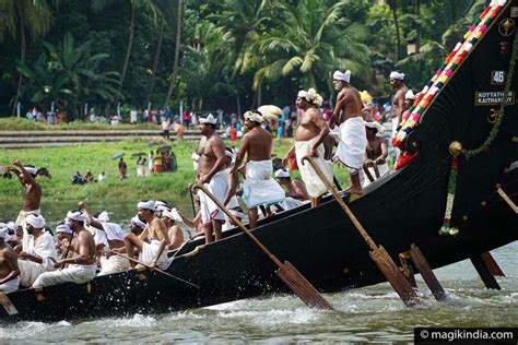 Aranmula and the fascinating Vallamkali Snake-Boat Race - MAGIK INDIA