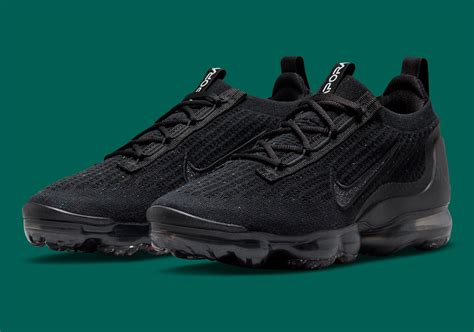 Nike Vapormax Flyknit 2021 Black DC9454-001 | SneakerNews.com