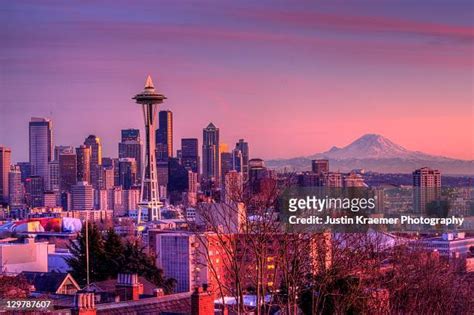 Seattle Skyline Sunset Photos and Premium High Res Pictures - Getty Images