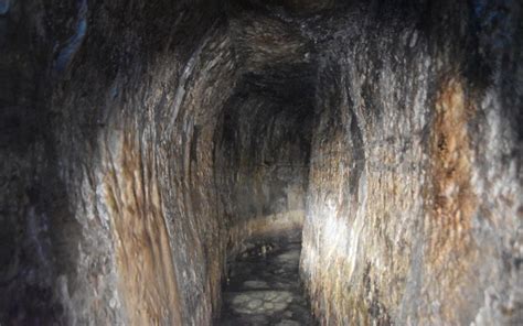 Hezekiah's Tunnel Archives - Biblical Israel Tours