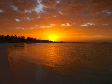 Sunset Coral Bay Western Australia | Woody World Packer