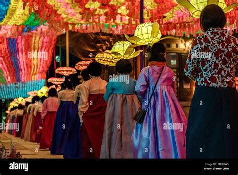 2021 South Korean Lantern Festival, Jogyesa Buddhist Temple, Seoul ...