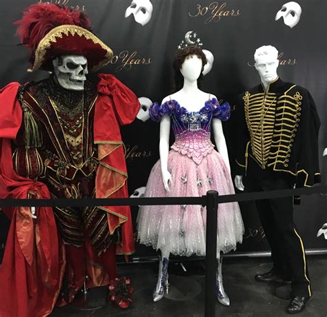 "Phantom of the Opera" 30th Anniversary Costume Masquerade Musical ...