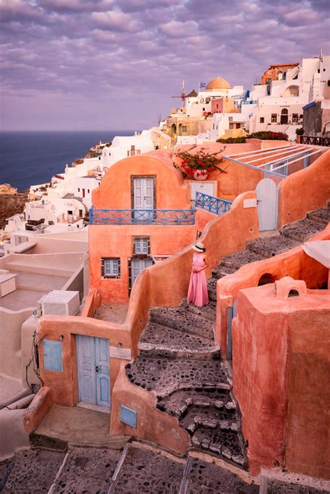 Cave houses, Oia, Santorini. Greece in 2020 | Santorini, Oia santorini ...