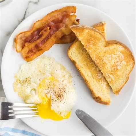 Over Easy Eggs {perfect every time} - The Big Man's World