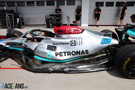 Mercedes's 2023 F1 car concept 'needs to be decided in the next weeks ...